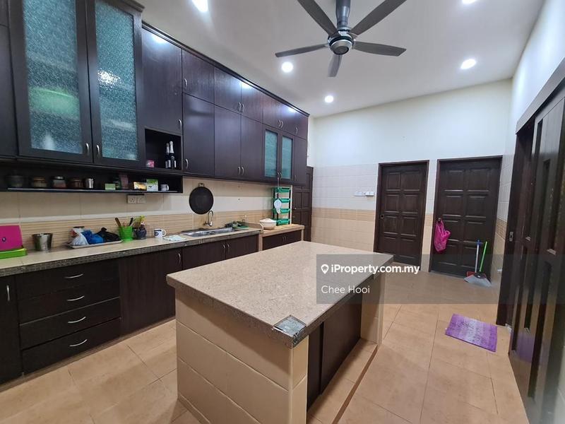 Bungalow House for Sale in Pulau Tikus, George Town by Chee Hooi - iProperty.com.my