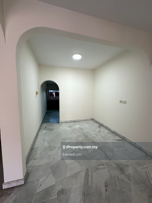 Rumah Berangkai 2 Tingkat untuk Dijual di Usj 2, Subang Jaya oleh Edward Lim - iProperty.com.my