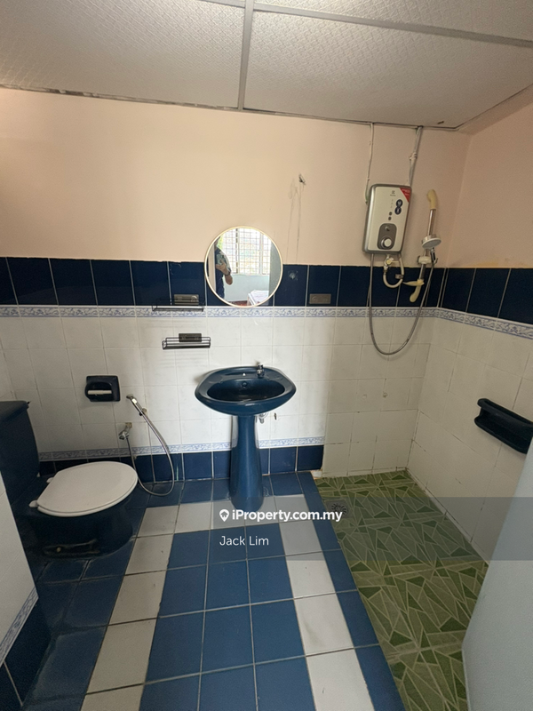 For Rent - Vista Komanwel B