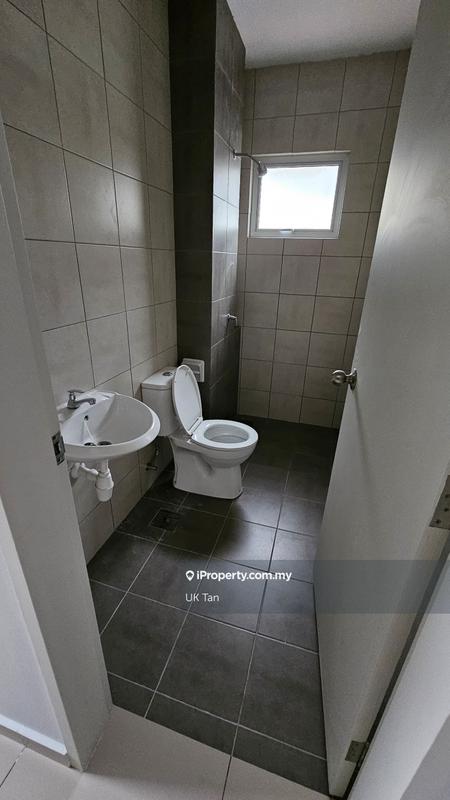 Rumah Teres untuk Dijual di qi6mk, Telok Panglima Garang oleh UK Tan - iProperty.com.my