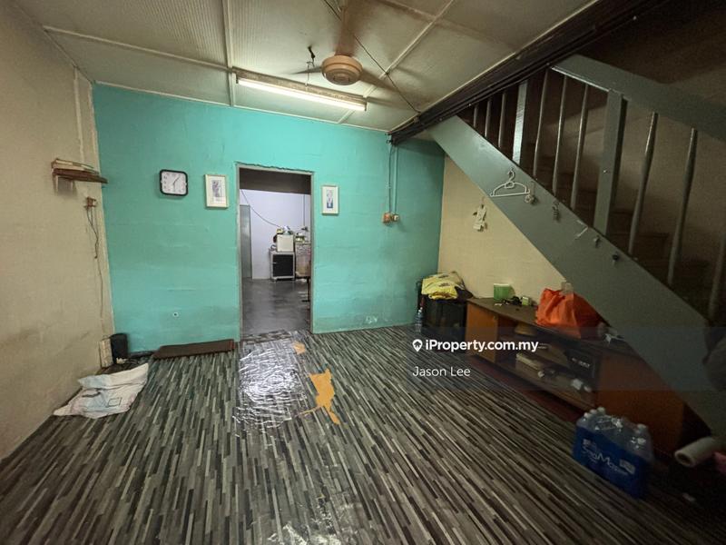 Rumah Berangkai 1.5 Tingkat untuk Dijual di Taman Serdang Jaya, Seri Kembangan oleh Jason Lee - iProperty.com.my