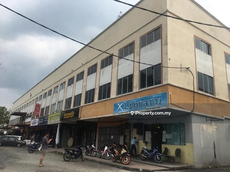 For Sale - Medan Pengkalan