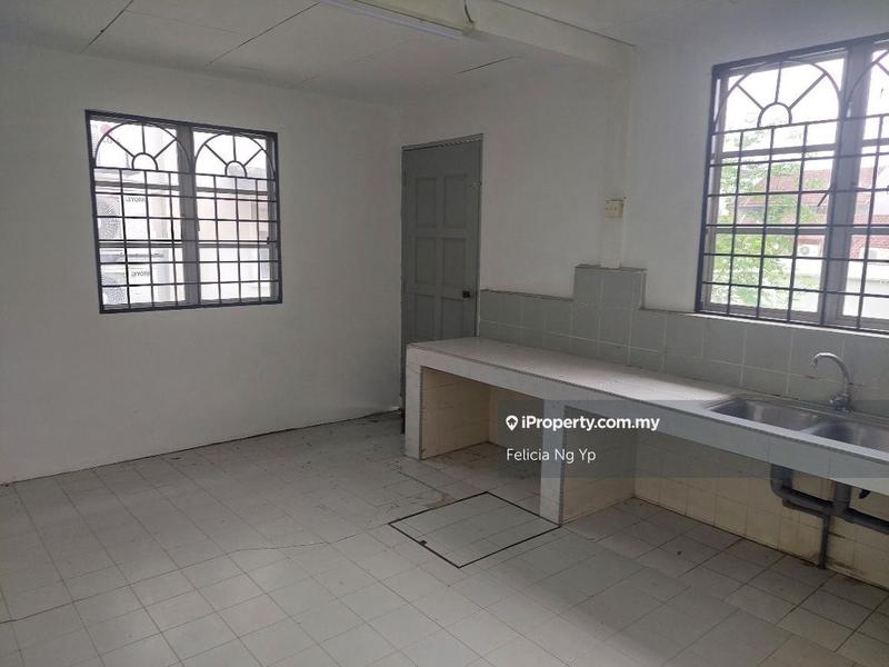 Rumah Teres 2-Tingkat untuk Dijual di SS3, Petaling Jaya oleh Felicia Ng Yp - iProperty.com.my