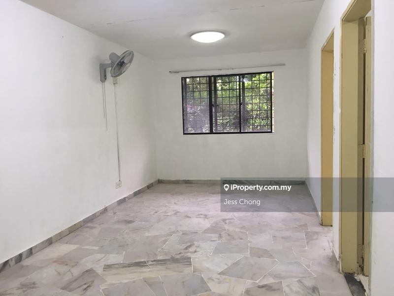 Apartment for Sale in Puchong Utama Court 2 by Jess Chong - iProperty.com.my