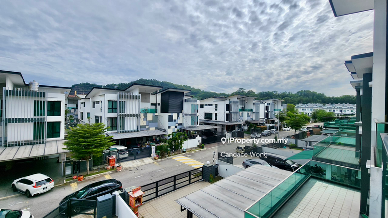 Rumah Berkembar untuk Dijual di Taman Villa Perdana, Kajang oleh Candace Wong - iProperty.com.my