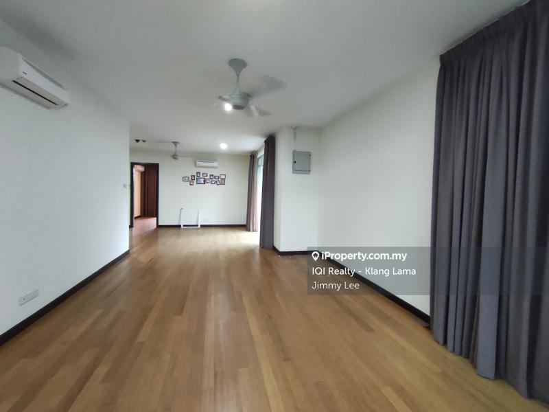 Rumah Berkembar untuk Disewa di Bukit Antarabangsa, Ampang oleh Jimmy Lee - Top Floor Living Lounge - iProperty.com.my