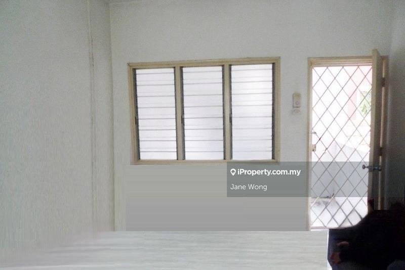 Pangsapuri untuk Dijual di Desa Mutiara oleh Jane Wong - Living Area - iProperty.com.my