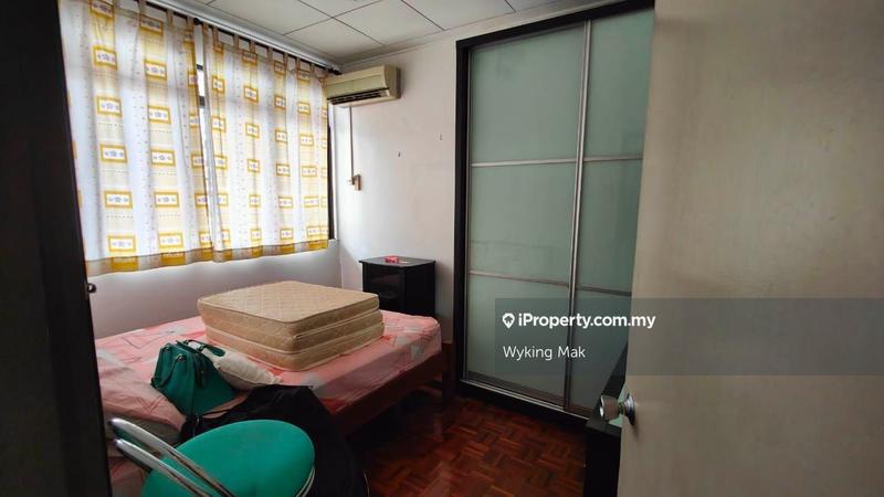Rumah Berkembar untuk Dijual di Taman Desa Semi-D, Jalan Desa Mesra, Taman Desa oleh Wyking Mak - iProperty.com.my