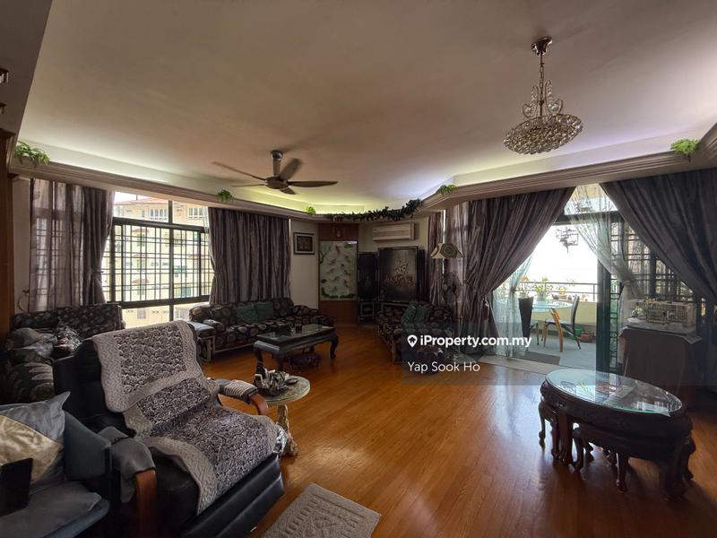 For Sale - Diamond Villa Condominium