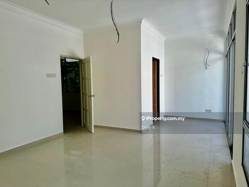 Semi-Detached House for Sale in Teluk Kumbar, Penang by Stefy K - iProperty.com.my