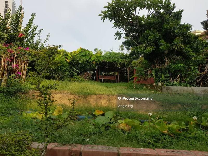 Banglo untuk Dijual di Tanjung Bungah, George Town oleh Angie Ng - iProperty.com.my