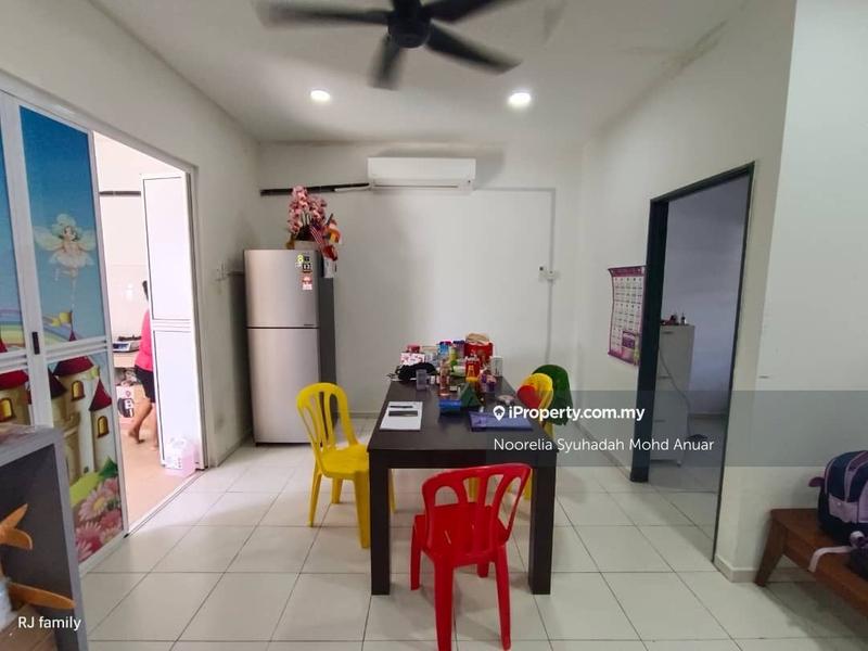 1-storey Terraced House for Sale in Taman Merlimau Permai, Merlimau by Noorelia Syuhadah Mohd Anuar - iProperty.com.my