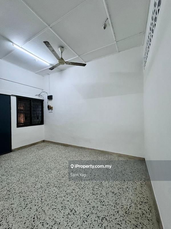 Rumah Berangkai 1.5 Tingkat untuk Dijual di Taman Berkeley, Klang oleh Sam Yap - iProperty.com.my