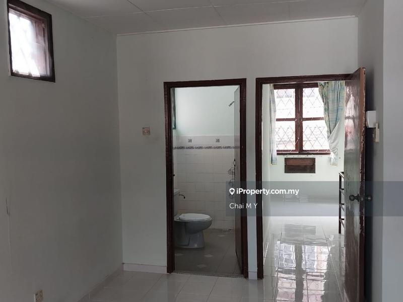 Rumah Teres 1.5-Tingkat untuk Dijual di Bandar Kinrara Seksyen 2, Bandar Kinrara oleh Chai M Y - iProperty.com.my