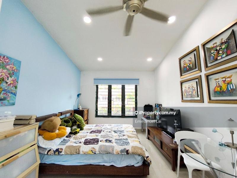 2.5-storey Terraced House for Sale in TTDI End Lot House With 9 Feet Extra Land, Taman Tun Dr Ismail by Emmanuel Lai - iProperty.com.my