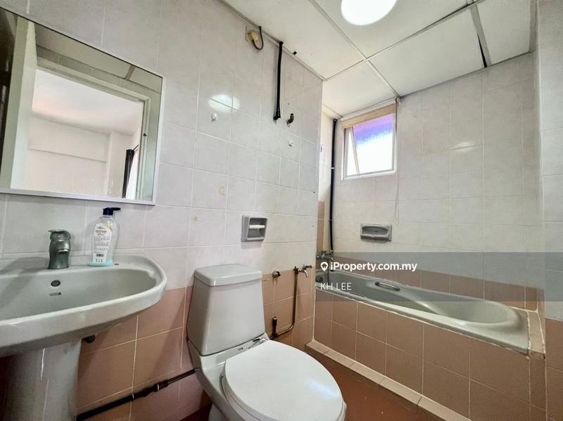 For Rent - Villa Flora