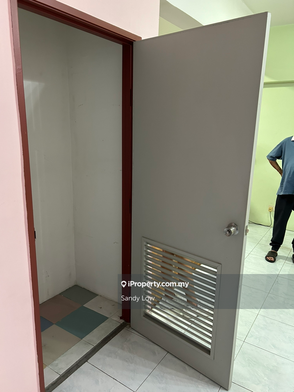 Pangsapuri untuk Dijual di Permai Villa oleh Sandy Low - iProperty.com.my