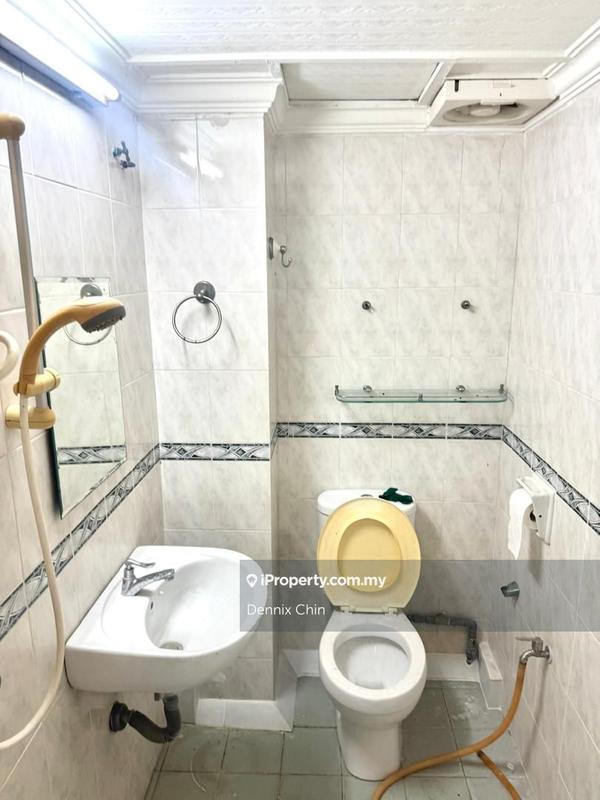 Townhouse for Sale in Taman Lagenda Mas, Cheras by Dennix Chin - iProperty.com.my