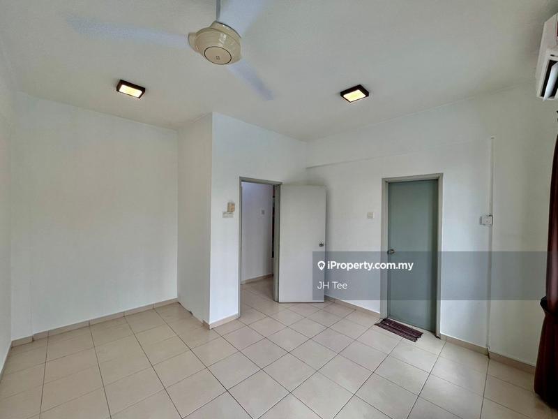 Apartment for Sale in Suria Apartment by JH Tee - iProperty.com.my
