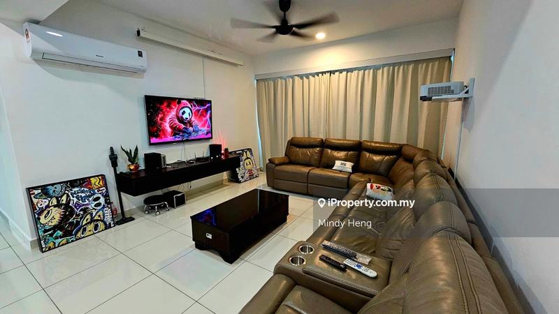 For Rent - Molek Pulai