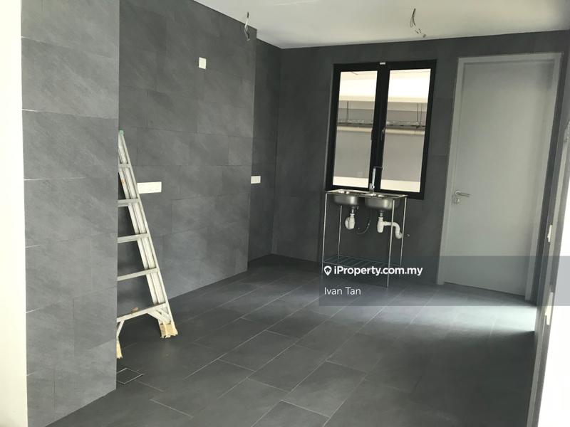 Banglo untuk Dijual di Taman Danau Desa, Taman Desa oleh Ivan Tan - iProperty.com.my