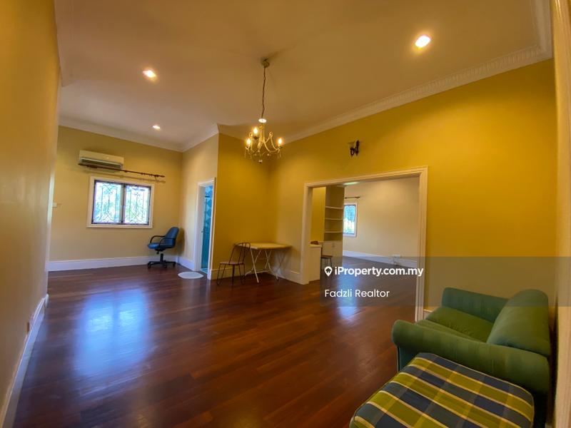 Bungalow House untuk Dijual di Taman TAR, Ampang oleh Fadzli Realtor - Living Room - iProperty.com.my