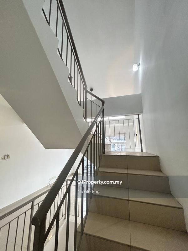 Rumah Bandar untuk Dijual di 1 Ara SS22 Damansara Jaya, Jalan Chempaka, Kayu Ara oleh Nicole Eng - iProperty.com.my