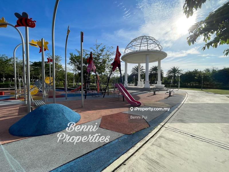 Rumah Berkembar untuk Dijual di Eco Majestic, Semenyih oleh Benni Pui - iProperty.com.my