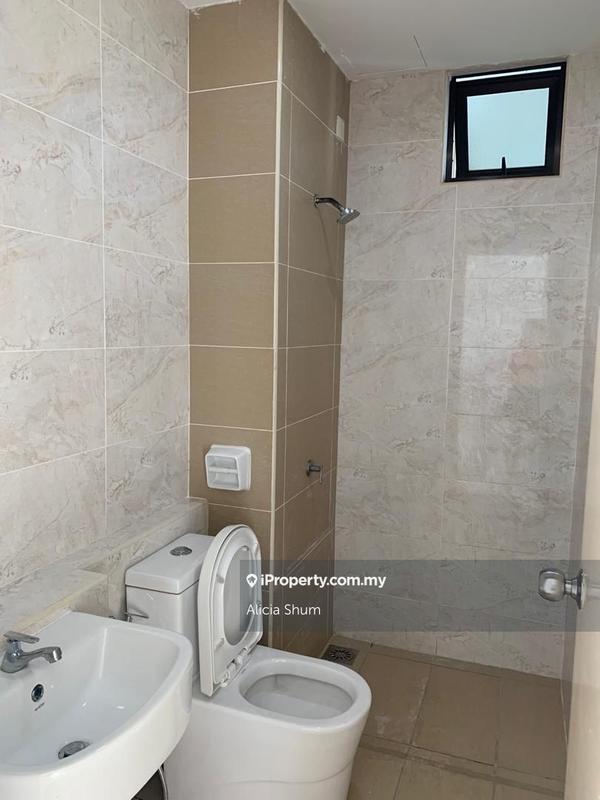 Service Residence for Sale in D'Summit Residences by Alicia Shum - iProperty.com.my