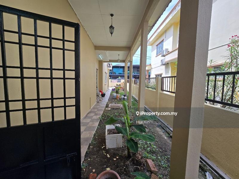 Rumah Berkembar untuk Dijual di Taman Saujana, Klang oleh Hui Xin - iProperty.com.my