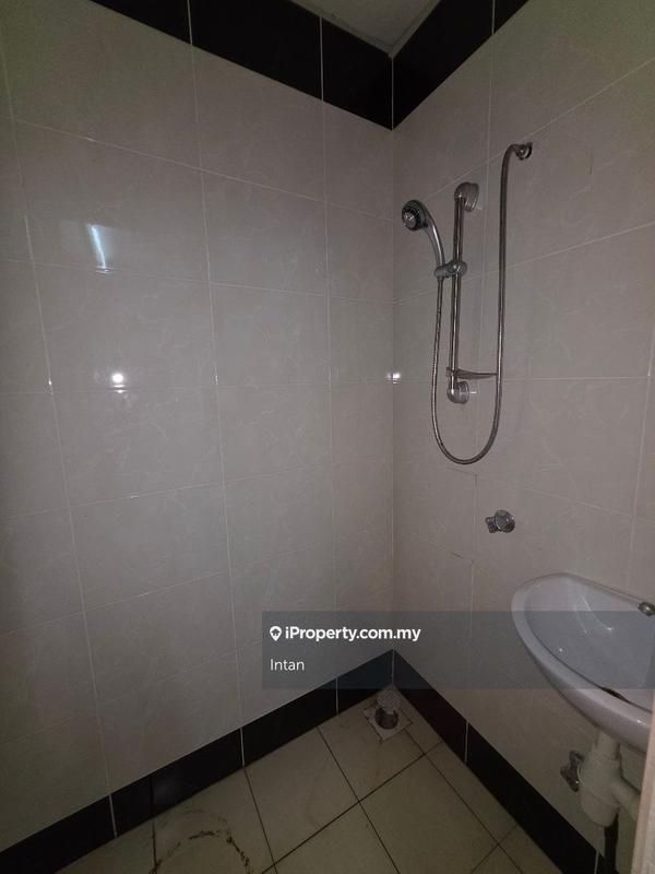 Condominium for Sale in Platinum Hill PV 8 by Intan - iProperty.com.my