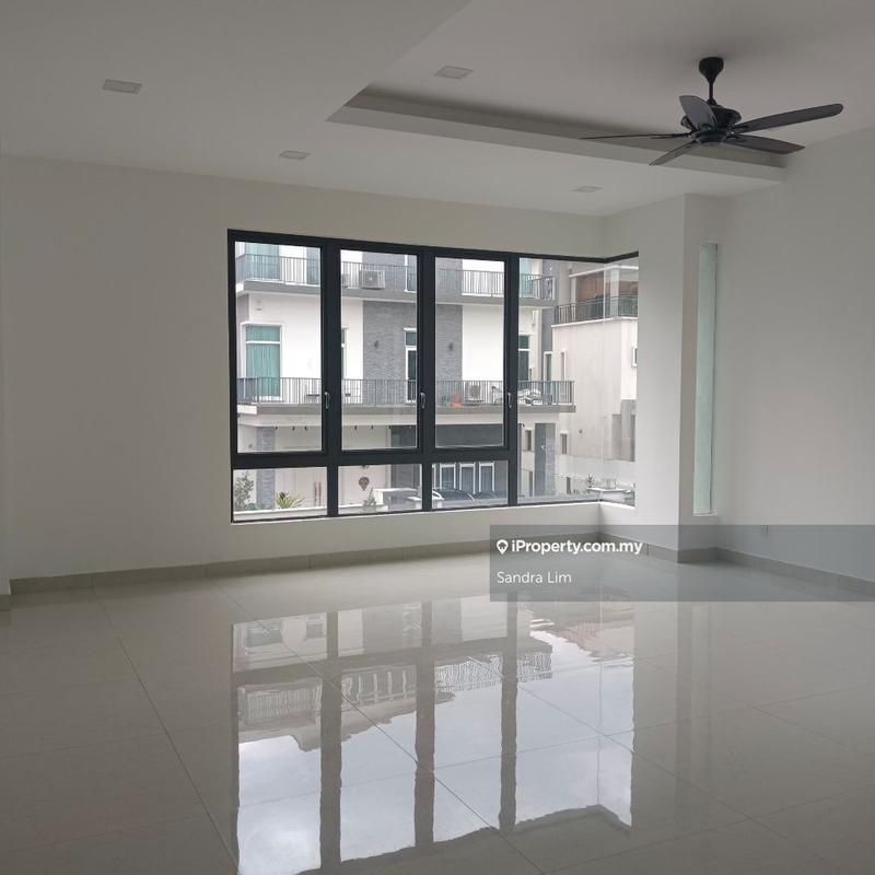Bungalow House for Sale in Subang Heights, Subang Jaya by Sandra Lim - iProperty.com.my