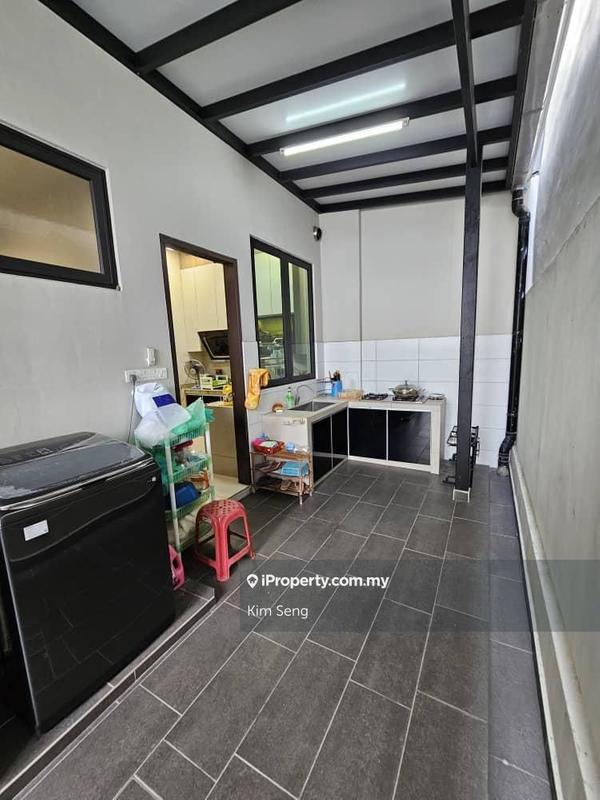 Semi-Detached House for Sale in Taman Tasik Indah, Kluang by Kim Seng - iProperty.com.my