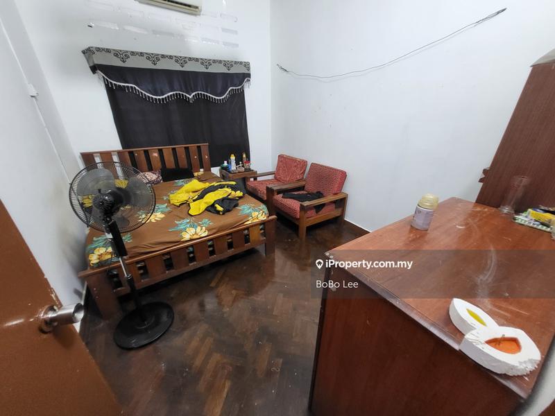 Bungalow House for Sale in Taman Overseas Union (Taman Oug), Jalan Klang Lama (Old Klang Road) by BoBo Lee - iProperty.com.my