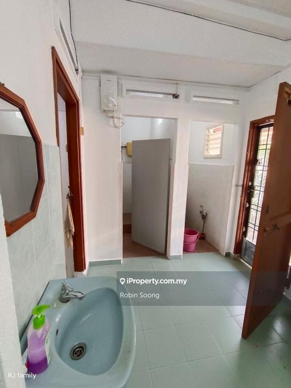 1-storey Terraced House for Sale in Bukit Senjuang, Semabok by Robin Soong - iProperty.com.my