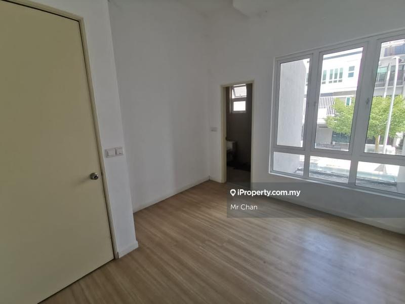 Rumah Berangkai 3 Tingkat untuk Dijual di Setia Ecohill, Semenyih oleh Mr Chan - iProperty.com.my