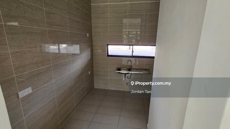 For Sale - Alstonia Hilltop Homes @ BRP