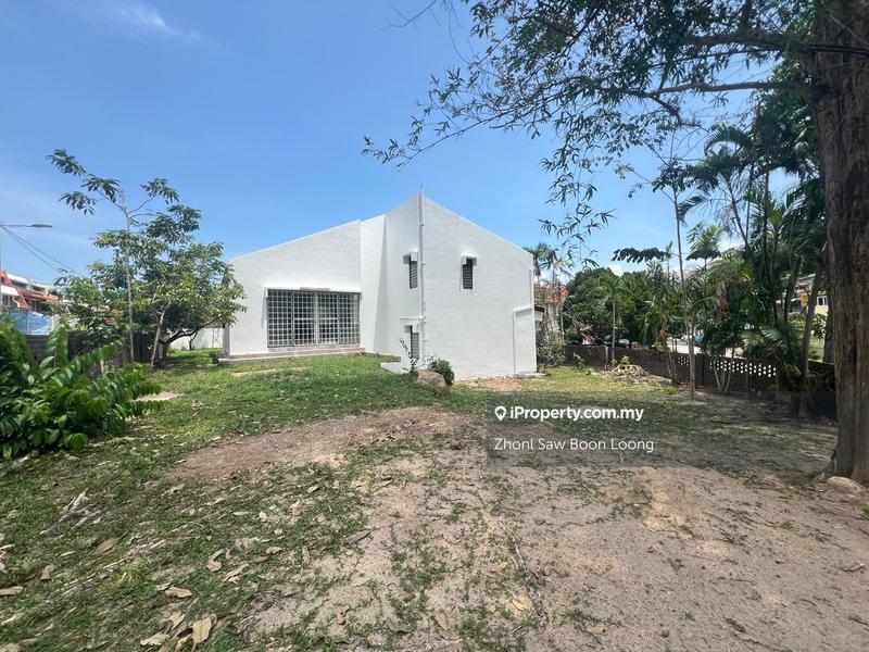 Bungalow House for Sale in Minden Heights, Gelugor by Zhonl Saw Boon Loong - iProperty.com.my