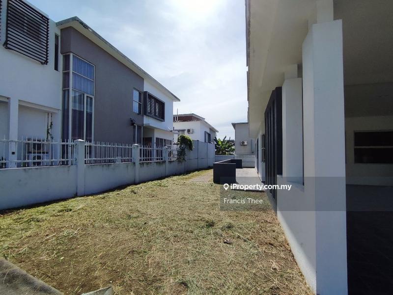 Banglo untuk Dijual di Amandarii Anjung Residensi, Kajang oleh Francis Thee - iProperty.com.my