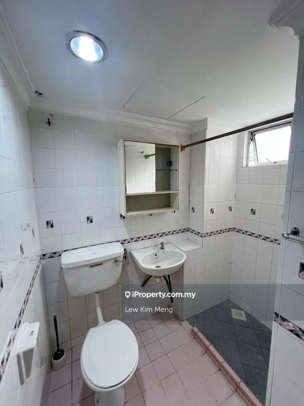 Apartment for Sale in Casa Venicia Apartment by Lew Kim Meng - iProperty.com.my