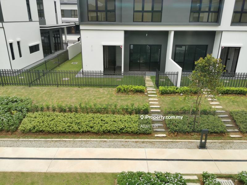Rumah Berkembar untuk Dijual di Eco Ardence Dremien Setia Eco Park Aeres, Setia Alam oleh Allan Tan - iProperty.com.my