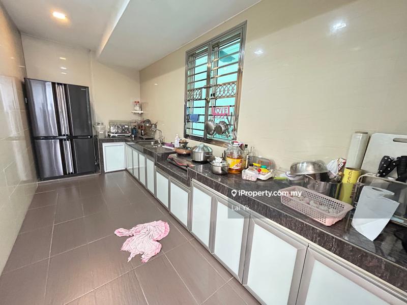 Bungalow House for Sale in Putra Heights, Subang Jaya by Lai Yk - iProperty.com.my