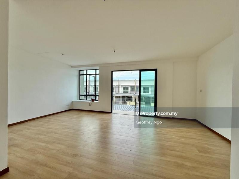 Rumah Teres untuk Dijual di City Garden, Samarahan oleh Geoffrey Ngo - iProperty.com.my