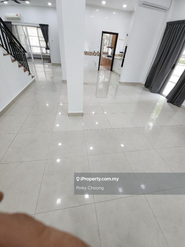 2.5-storey Terraced House for Sale in Valencia, Sungai Buloh by Pinky Choong - iProperty.com.my
