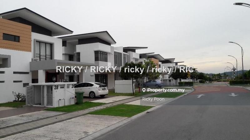 Rumah Berkembar untuk Dijual di Setia Ecohill Aravia, Semenyih oleh Ricky Poon - iProperty.com.my