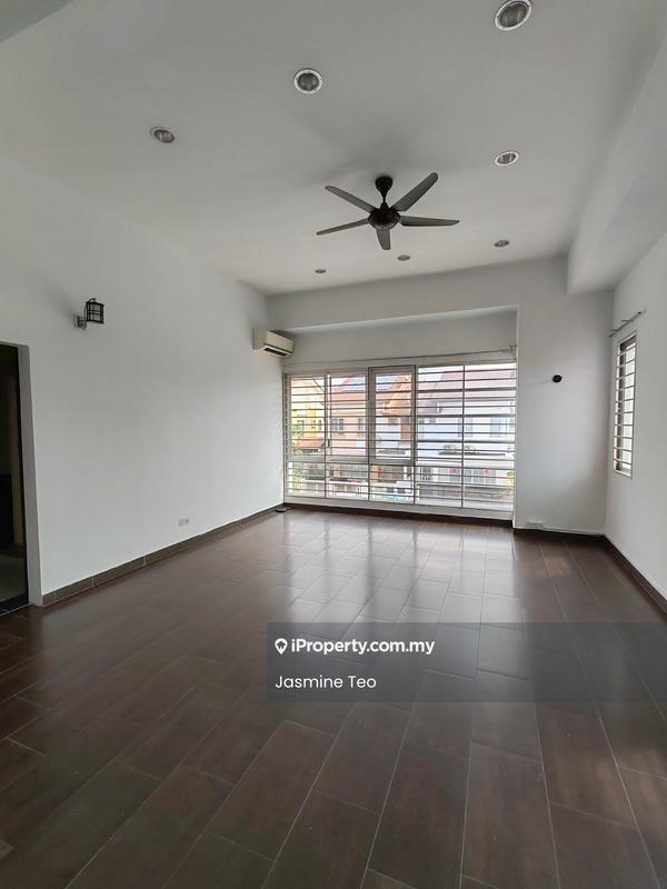 Rumah Berkembar untuk Dijual di Setia Damai 16, Setia Alam oleh Jasmine Teo - Living Room - iProperty.com.my