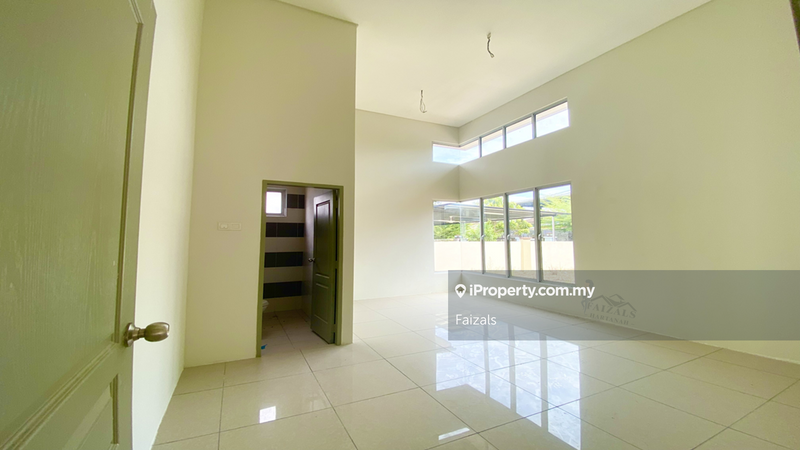 Banglo untuk Dijual di Warisan Puteri, Sikamat, Sikamat oleh Faizals - iProperty.com.my