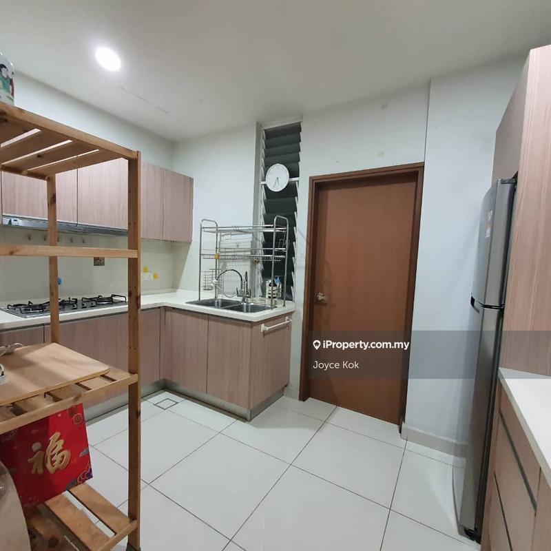 Kondominium untuk Dijual di Sri Putramas III / Royal Regent oleh Joyce Kok - iProperty.com.my