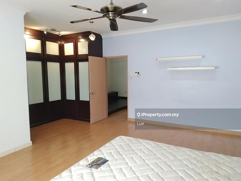 Rumah Teres 2.5-Tingkat untuk Dijual di Taman Sri Pelabuhan, Opposite MBO Klang, Klang oleh Lue - iProperty.com.my