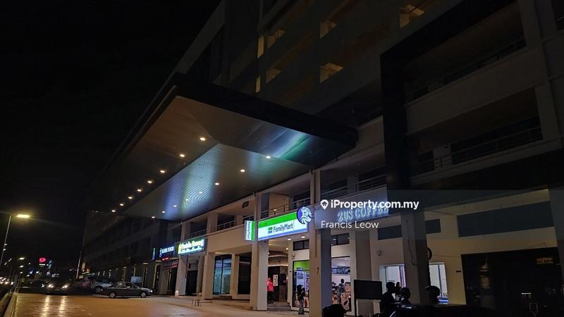 Kedai untuk Disewa di Bandar Country Homes, Rawang oleh Francis Leow - iProperty.com.my